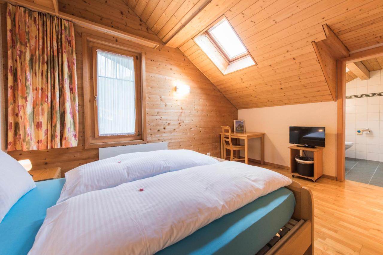 Hotel Alpenrose Beim Ballenberg Hofstetten bei Brienz エクステリア 写真