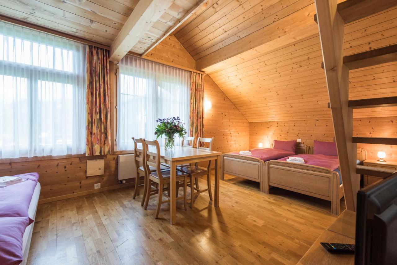 Hotel Alpenrose Beim Ballenberg Hofstetten bei Brienz エクステリア 写真