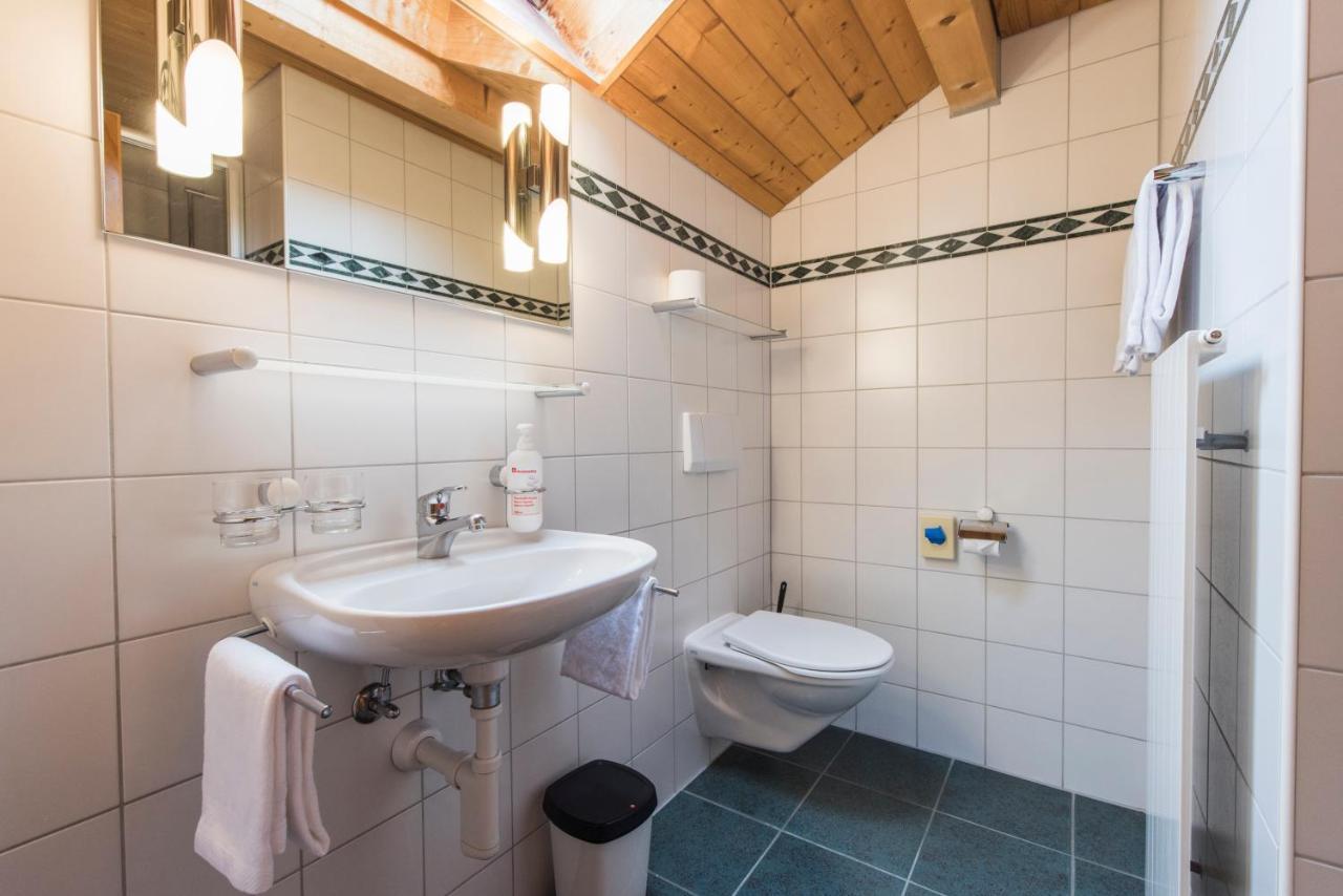 Hotel Alpenrose Beim Ballenberg Hofstetten bei Brienz エクステリア 写真