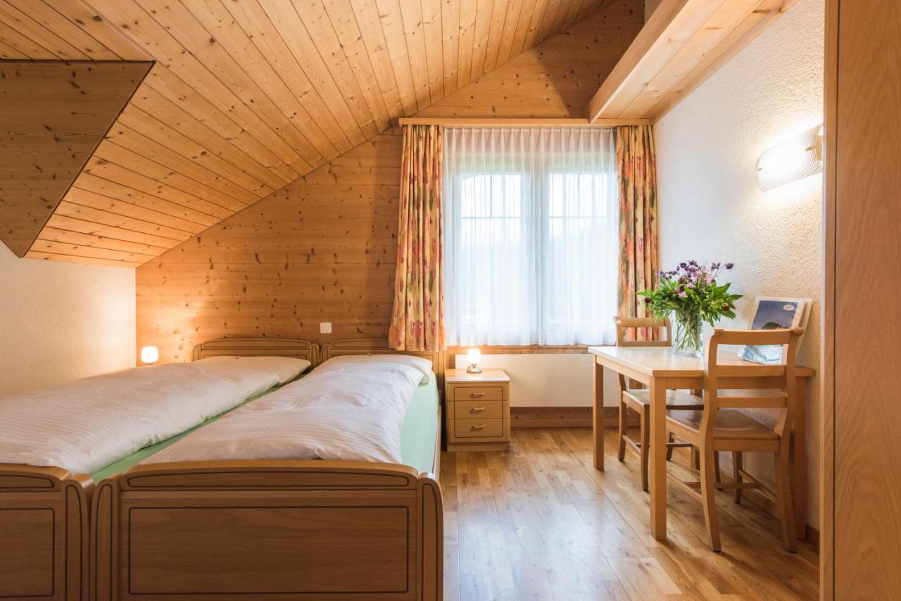 Hotel Alpenrose Beim Ballenberg Hofstetten bei Brienz エクステリア 写真