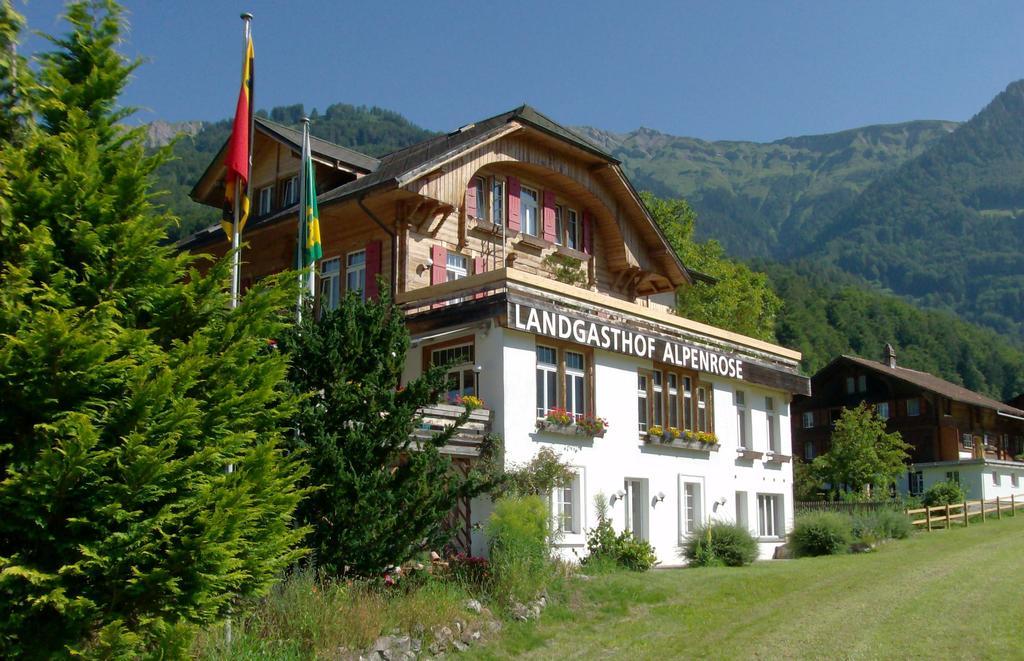 Hotel Alpenrose Beim Ballenberg Hofstetten bei Brienz エクステリア 写真